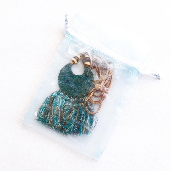 NWT! Boho Tassel Necklace - Picture 4 of 4